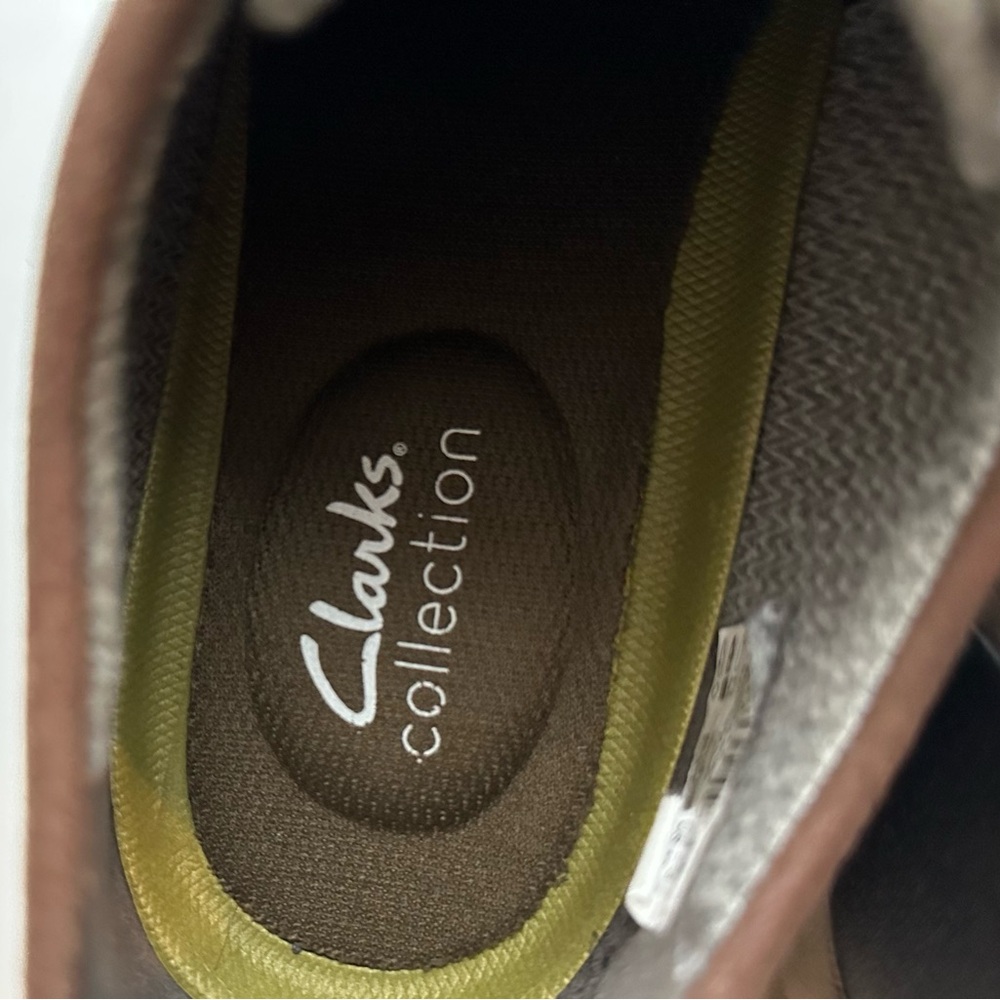 Clarks Brown Boat Shoes with Moc-Toe Stitching - Picture 3 of 5
